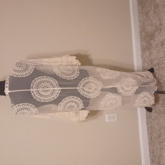 Lace tunic - Picture 2 of 2